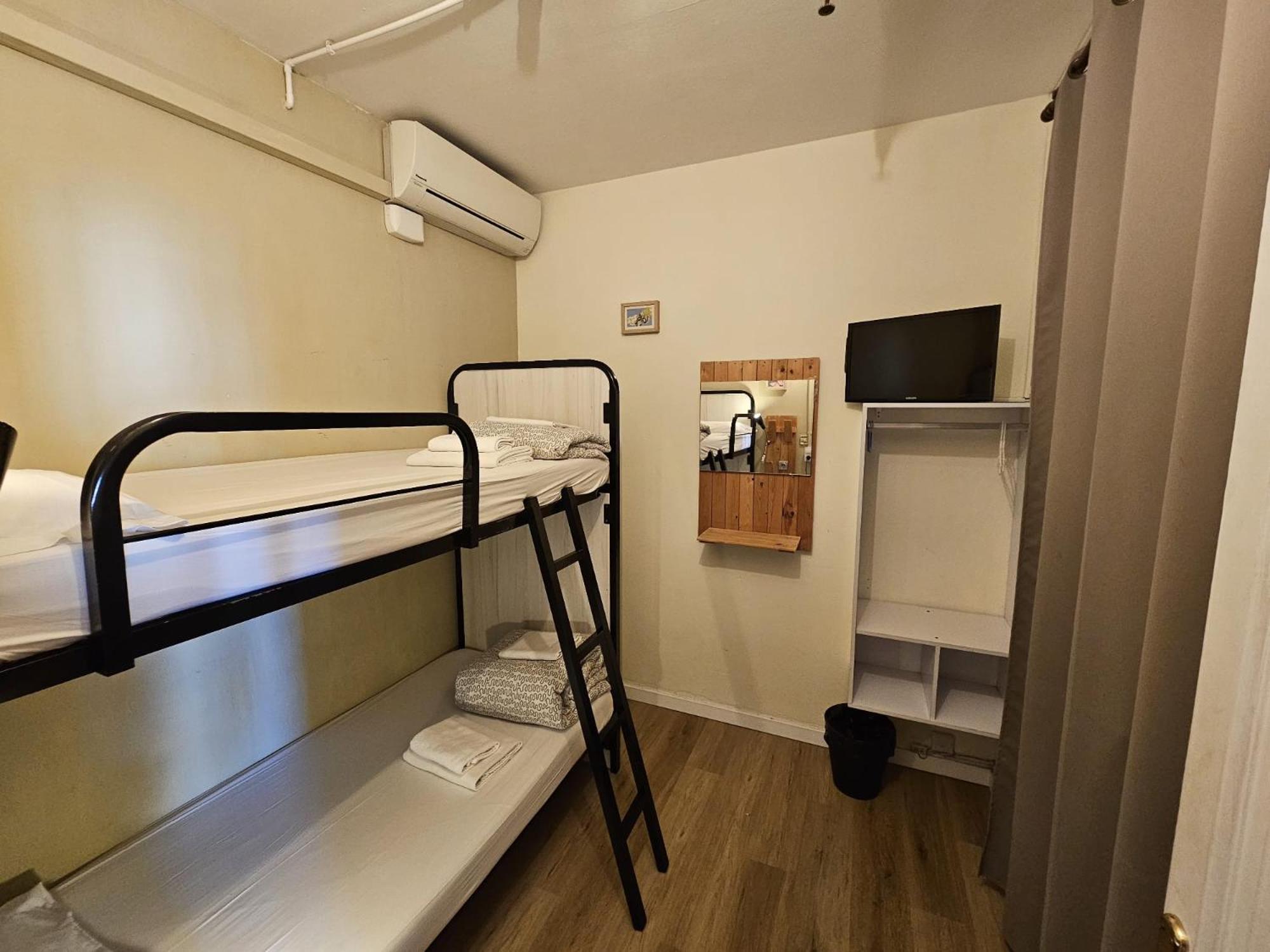 Wow Hostel Barcelona Exterior foto